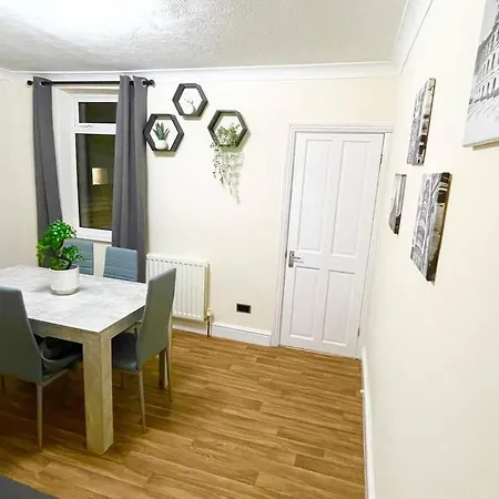 Charter House With Good Wifi Appartement Chatham  Buitenkant foto