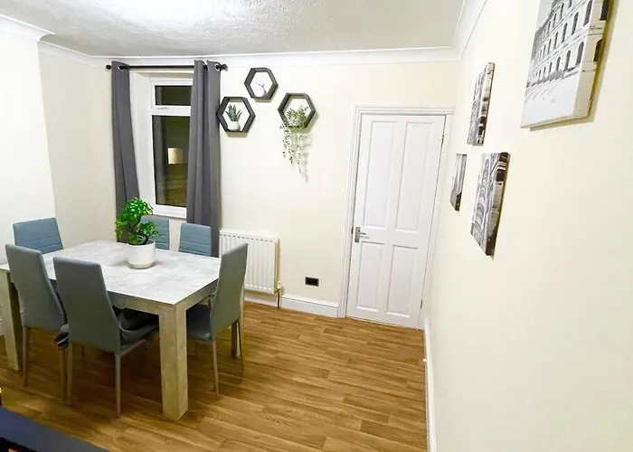Charter House With Good Wifi